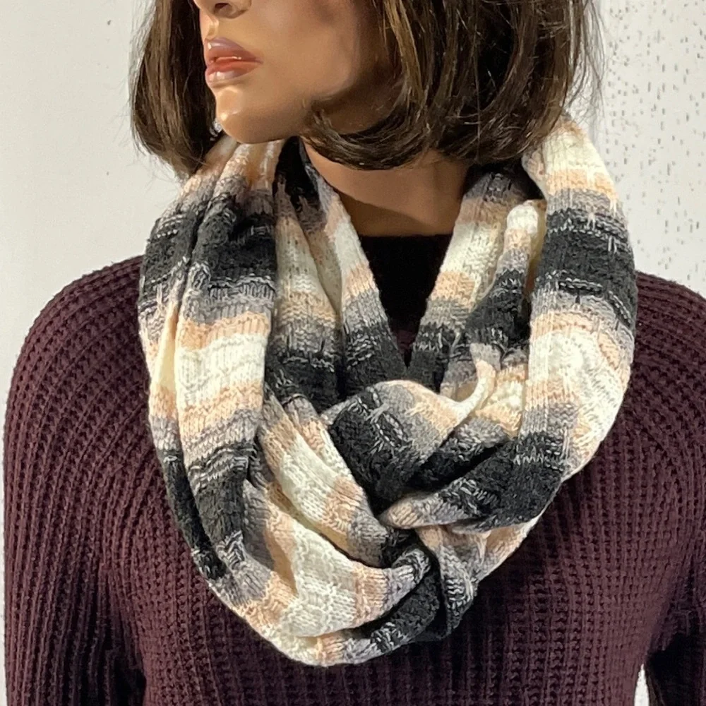 *Calvin Klein Women's Piink & Gray Striped Infinity Scarf
